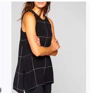 Athleta Washable Silk Side Slit CYA Tank size Medium. 100% silk